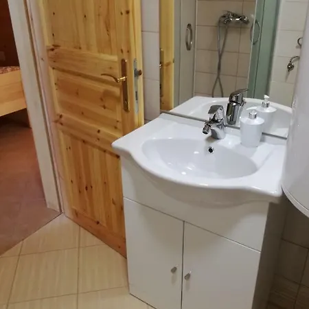 Apartmaji Vrhovnik *